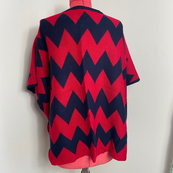 NWT Francesca’s Sweater Cardigan (L) - Picture 3 of 8